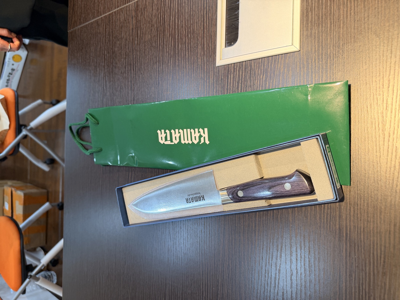 The santoku purchased at Kamata Hakensha